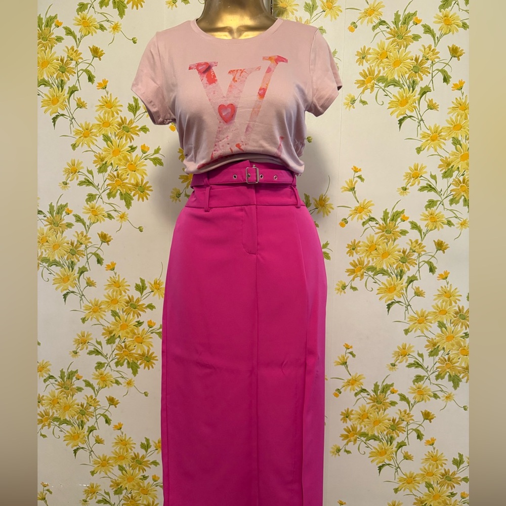 Pink Graphic Short Sleeve Tee size M